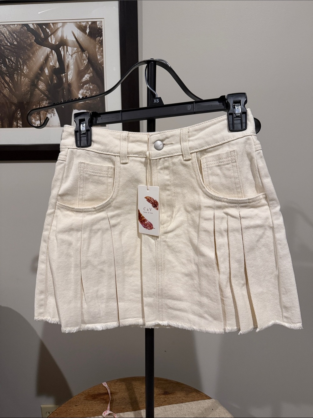 C&V Cream Pleated Mini Skirt - Women's XS